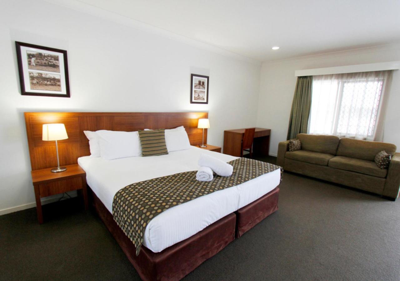 Chinchilla Downtown Motor Inn Extérieur photo