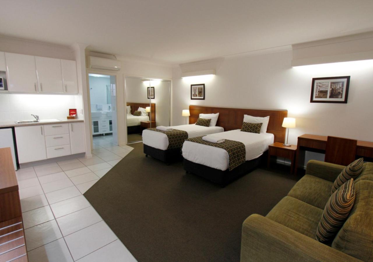 Chinchilla Downtown Motor Inn Extérieur photo