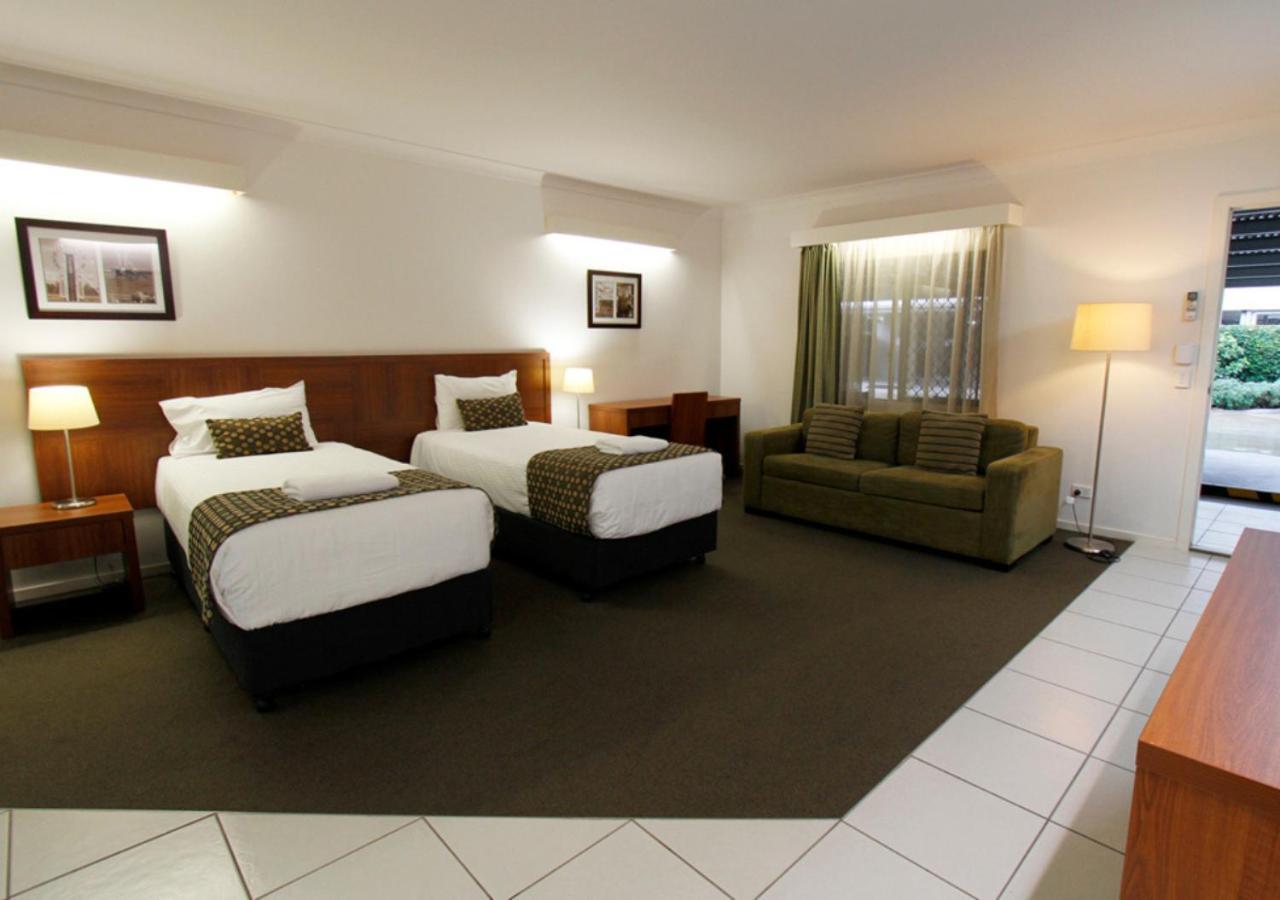 Chinchilla Downtown Motor Inn Extérieur photo