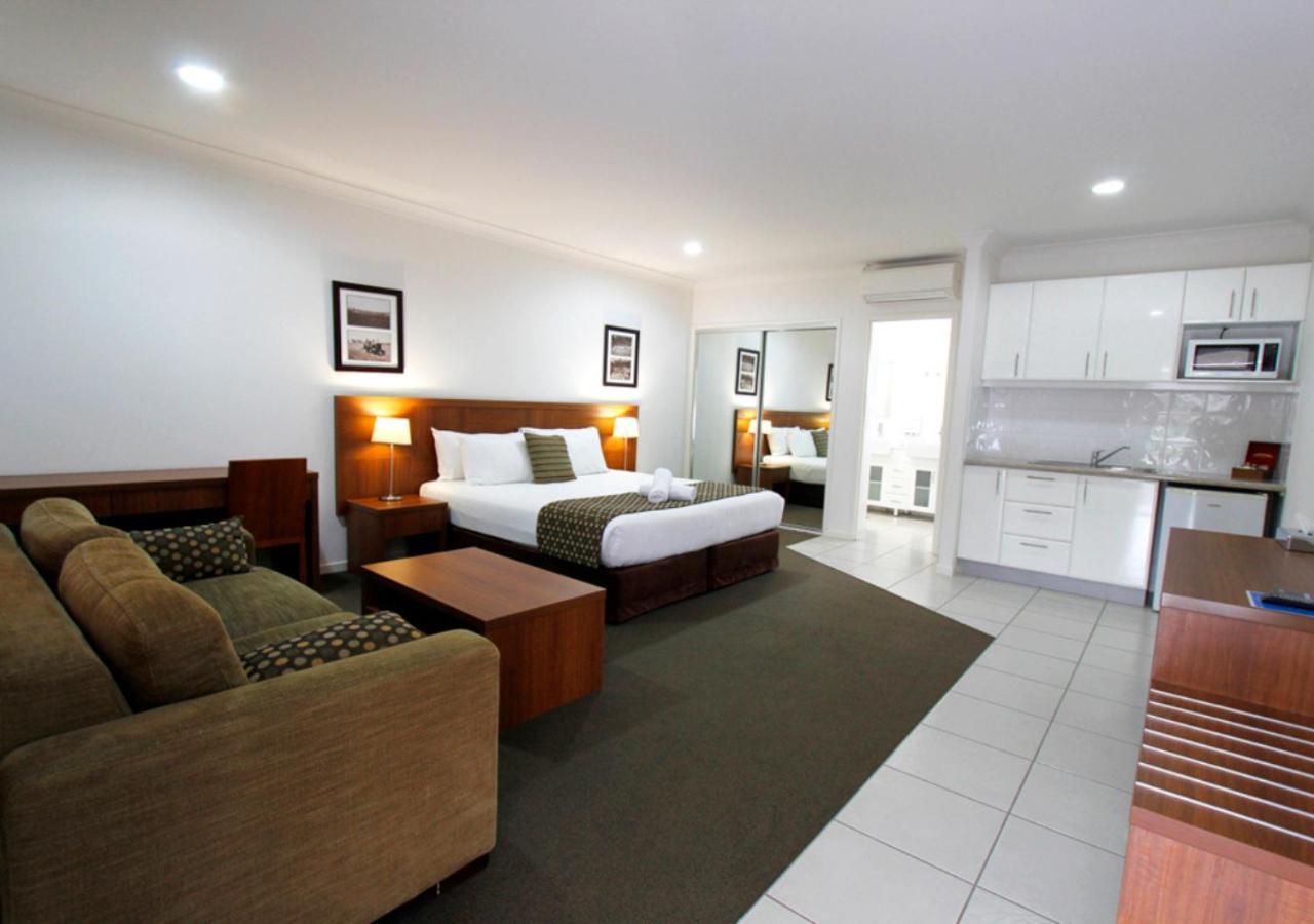 Chinchilla Downtown Motor Inn Extérieur photo