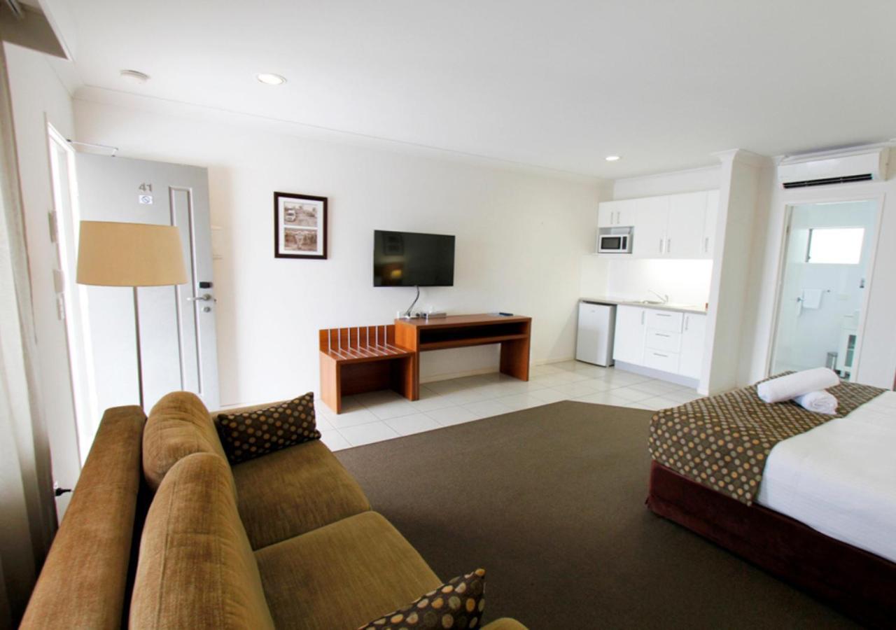 Chinchilla Downtown Motor Inn Extérieur photo