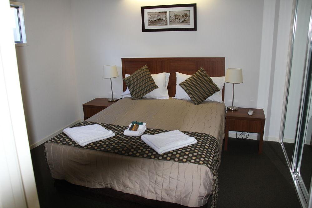 Chinchilla Downtown Motor Inn Extérieur photo