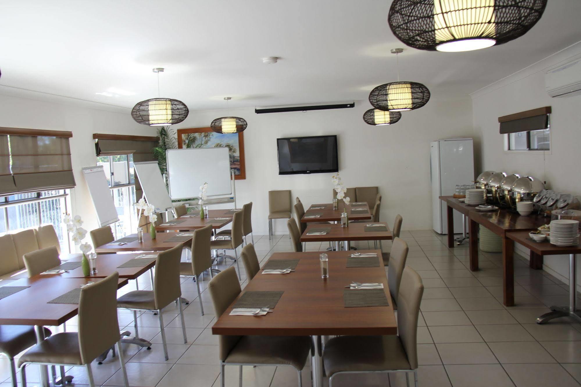 Chinchilla Downtown Motor Inn Extérieur photo